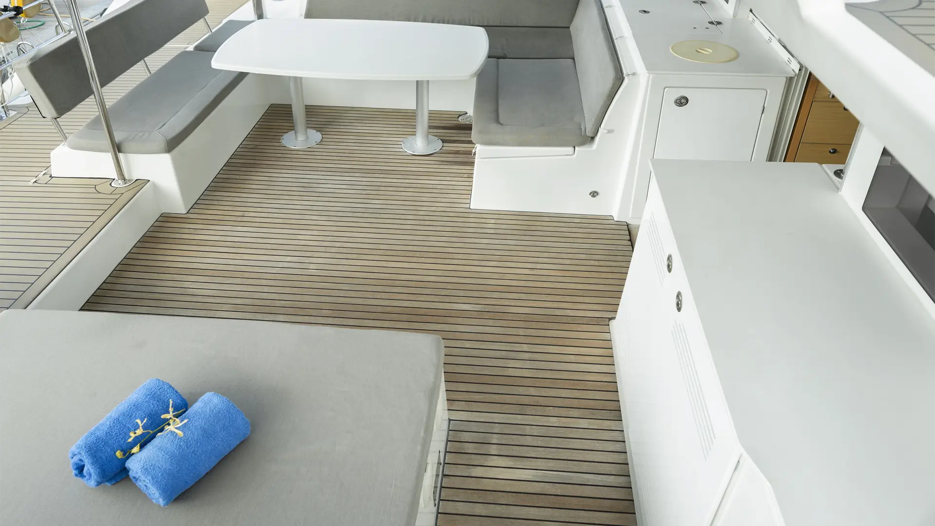 2012-lagoon-450f-muzikal-for-sale-thailand-aft 2012 Lagoon 450F Muzikal For Sale in Thailand Aft