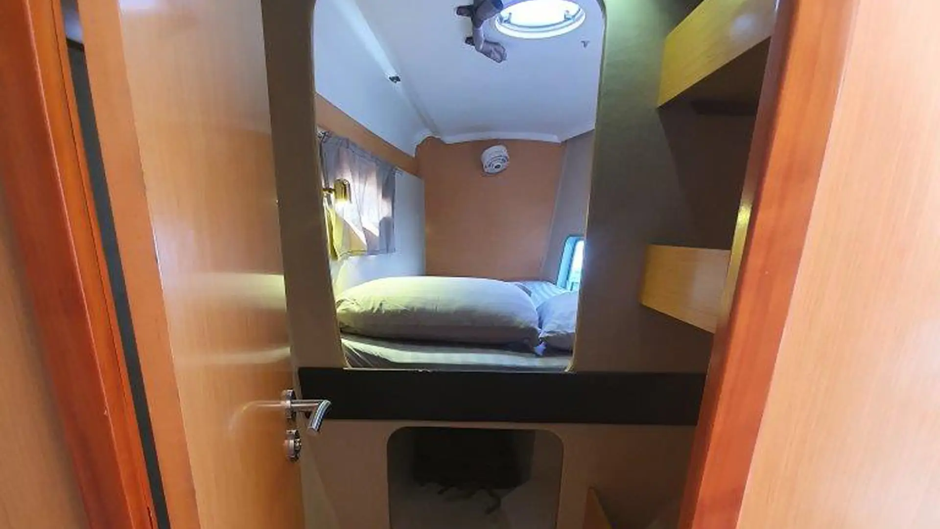 2013-fountaine-pajot-mahe-36-for-sale-thailand-escape 2013-fountaine-pajot-mahe-36-for-sale-thailand-escape