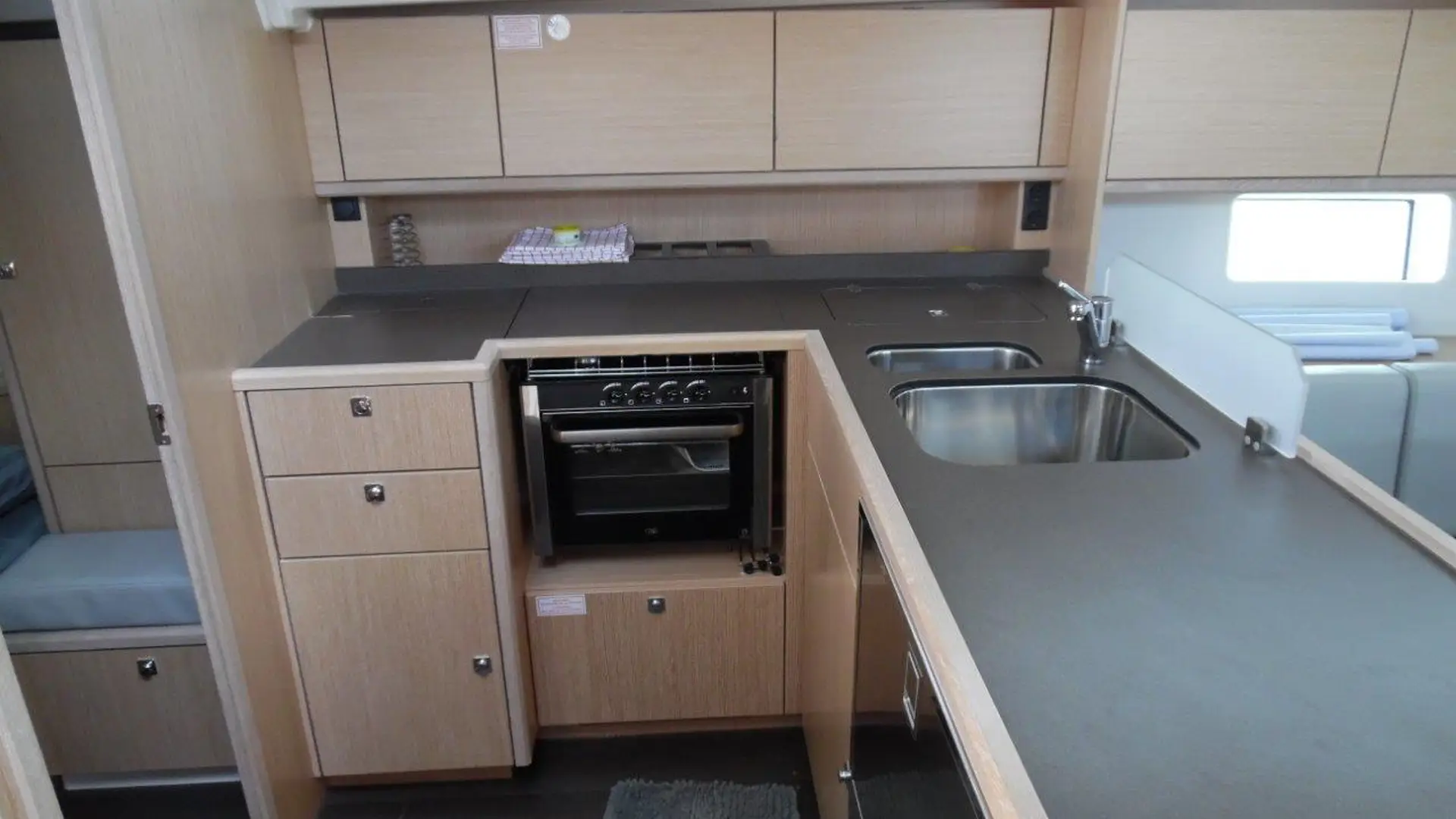 2018-bavaria-c45-for-sale-thailand-isabella2-galley-stove 2018-bavaria-c45-for-sale-thailand-isabella2-galley-stove