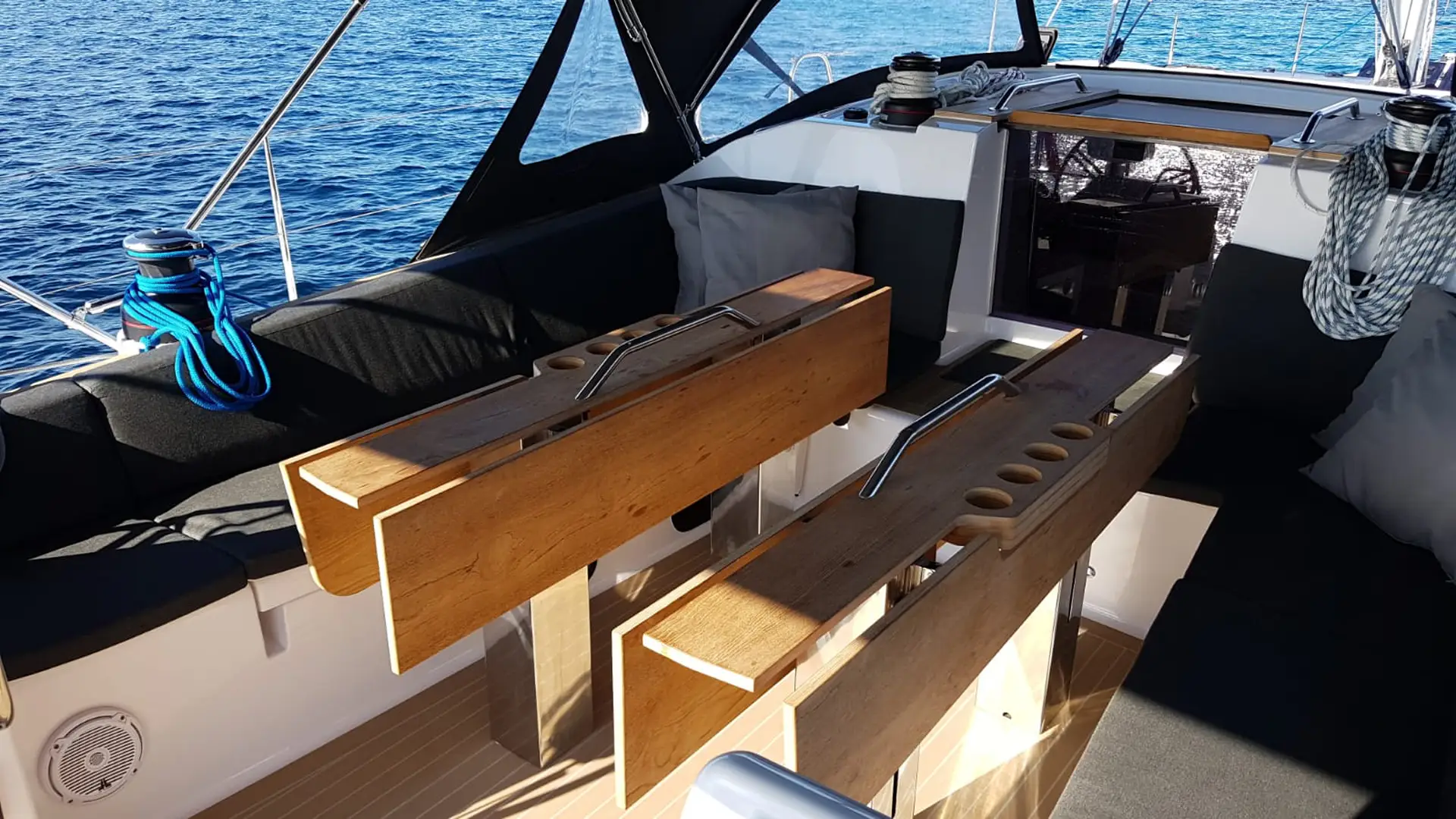 2022-elan-impression-50-sakana-for-sale-thailand-seating 2022 Elan Impression 50.1 Sakana For Sale in Thailand Seating