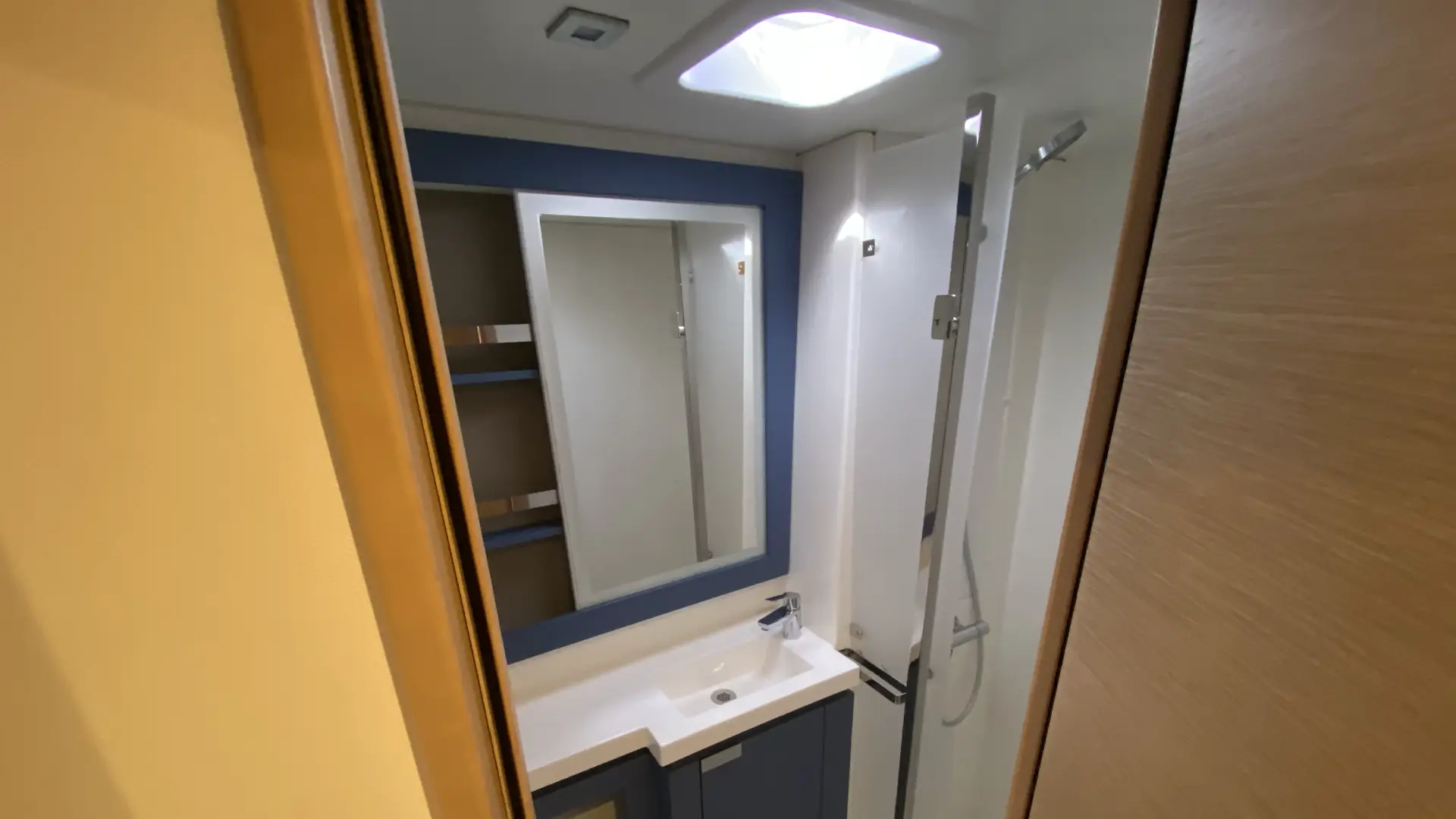 2022-fountaine-pajot-elba-45-for-sale-thailand-head 2022 Fountaine Pajot Elba 45 For Sale in Thailand Head