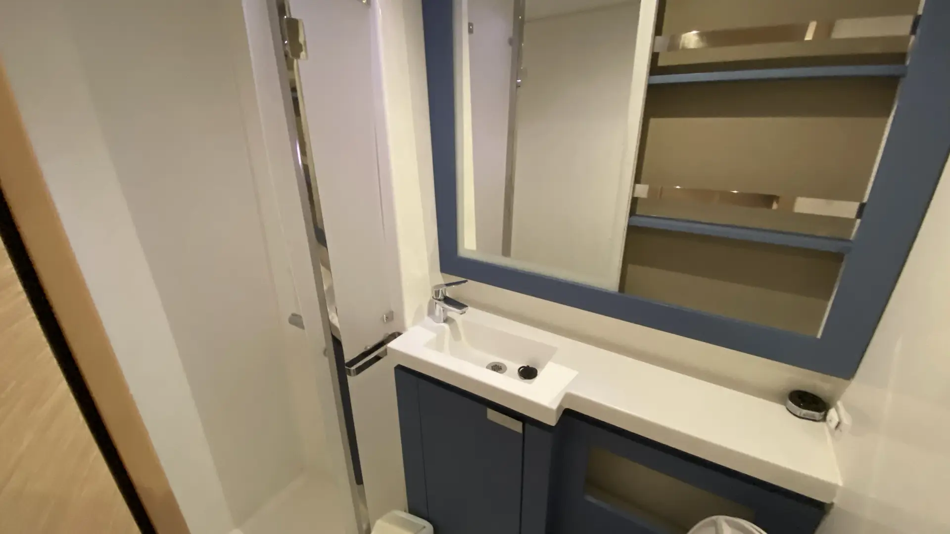 2022-fountaine-pajot-elba-45-for-sale-thailand-shower 2022 Fountaine Pajot Elba 45 For Sale in Thailand Shower