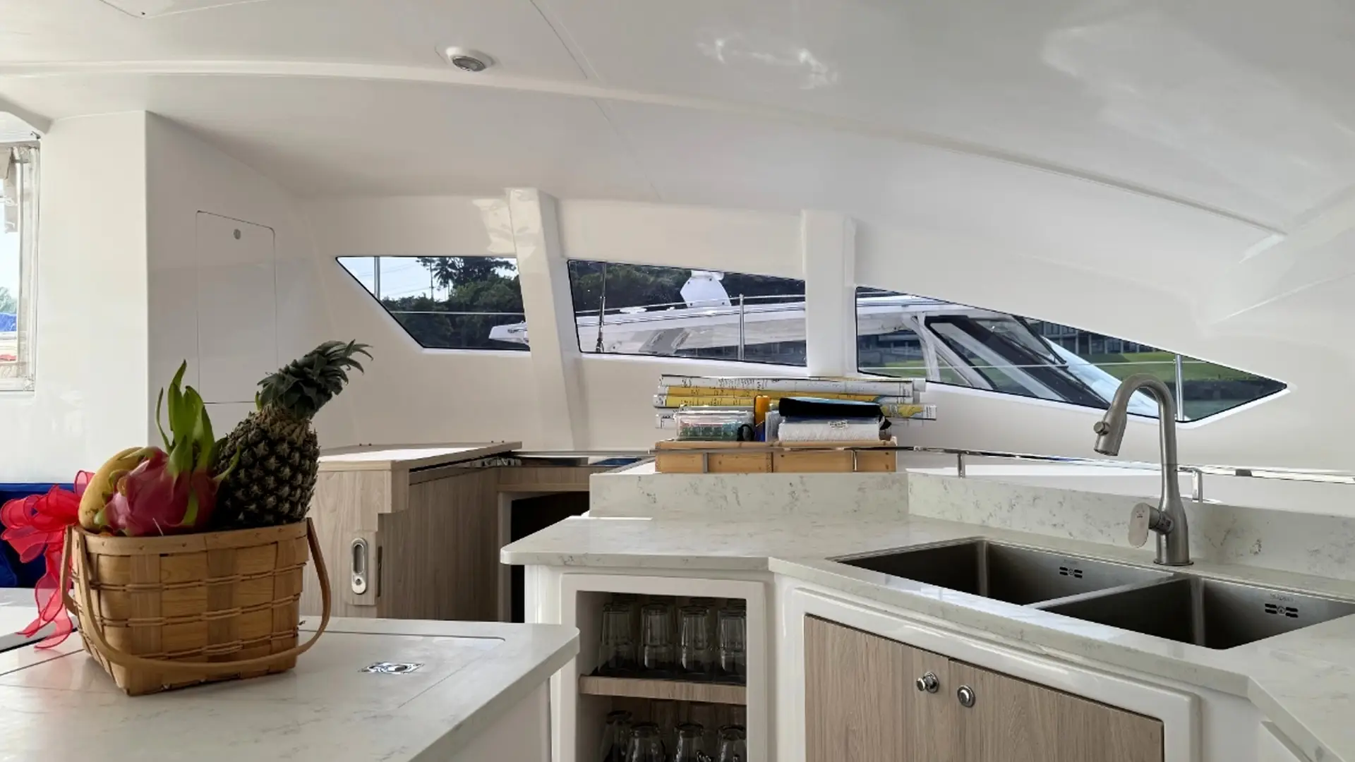 2026-island-spirit-is410-galley 2026 Island Spirit IS410 Galley