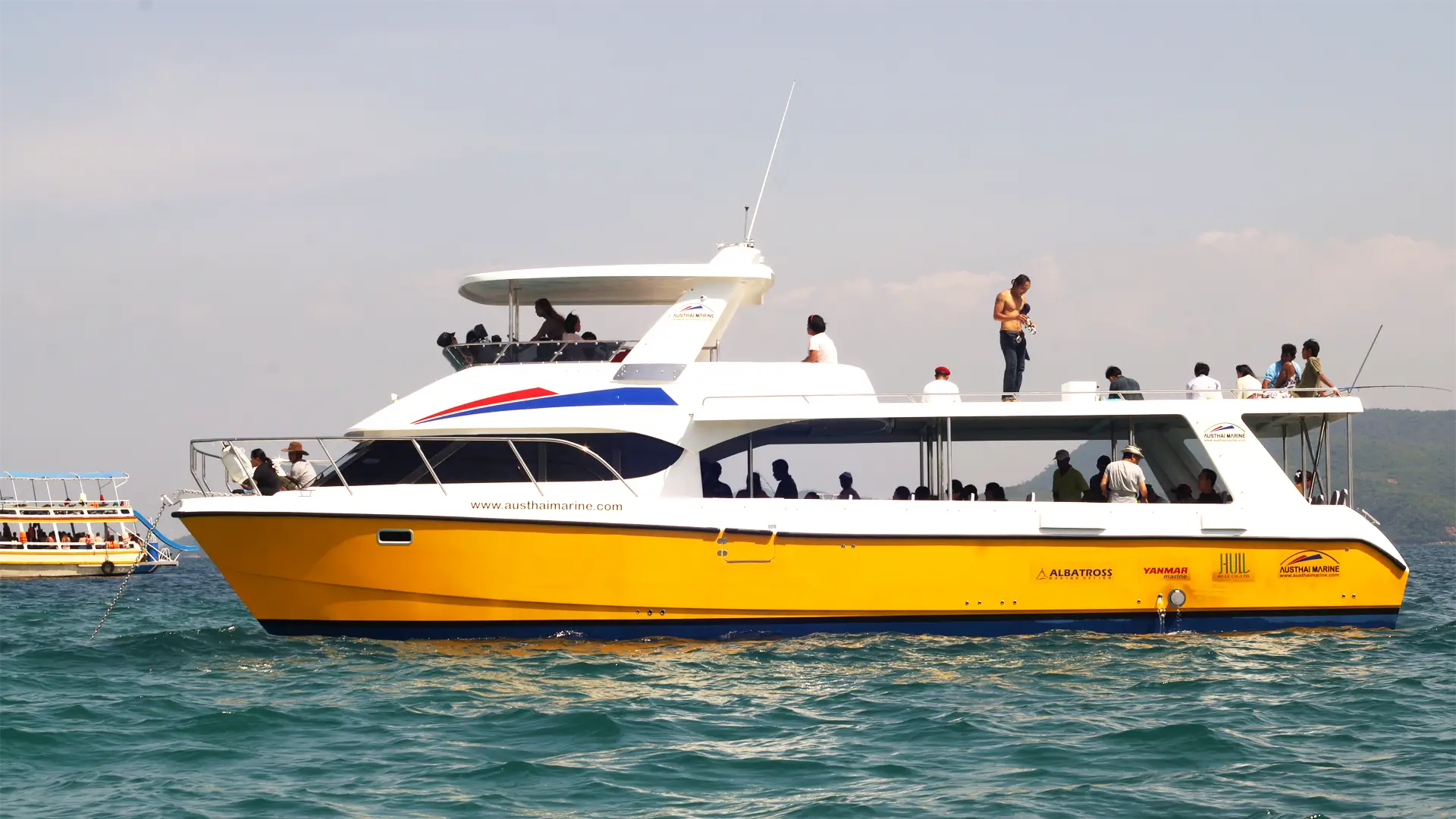 austhai-at1500-diving AusThai AT1500 Diving Boat