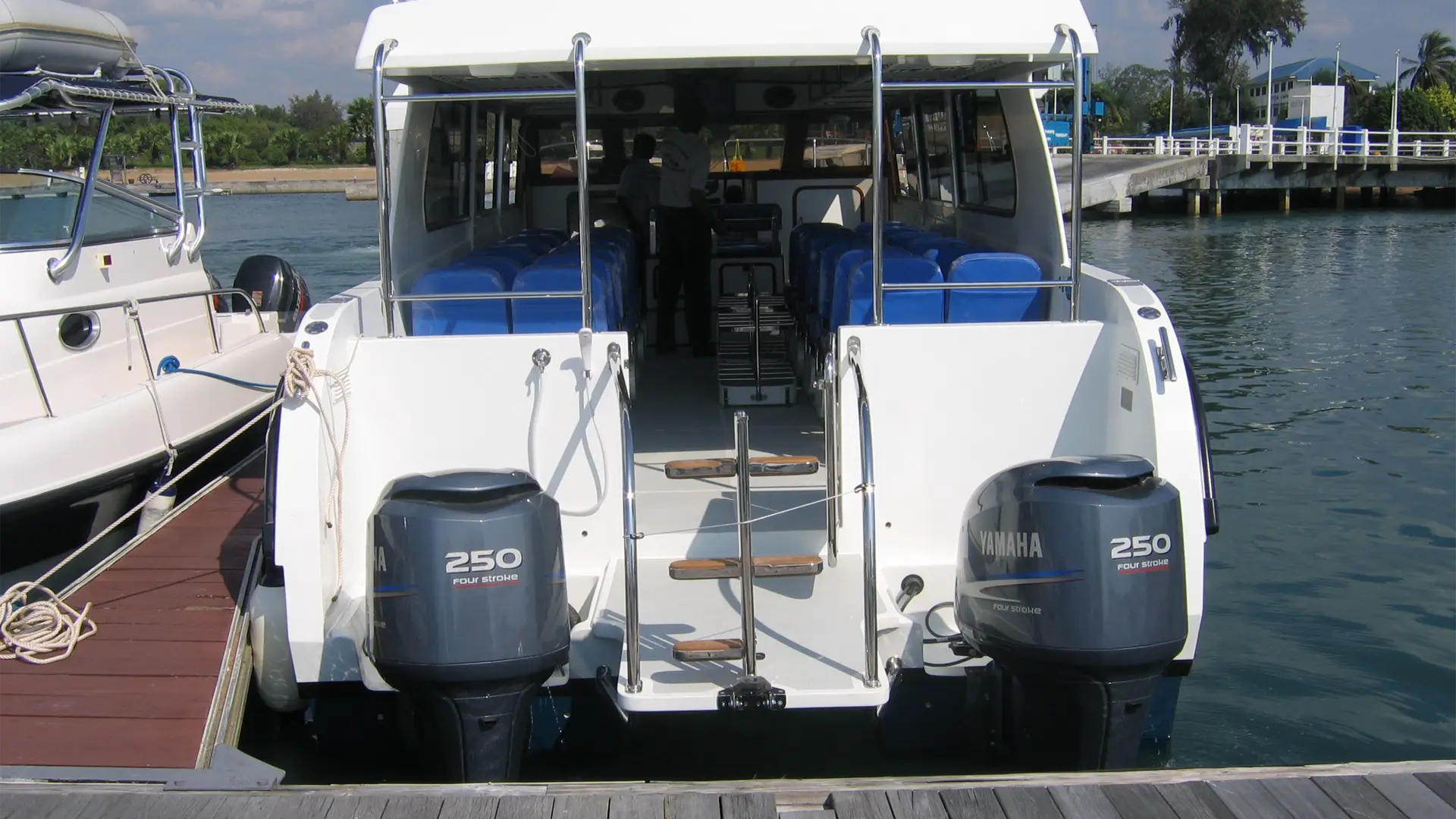 austhai-at1500-outboards AusThai AT1500 Outboards