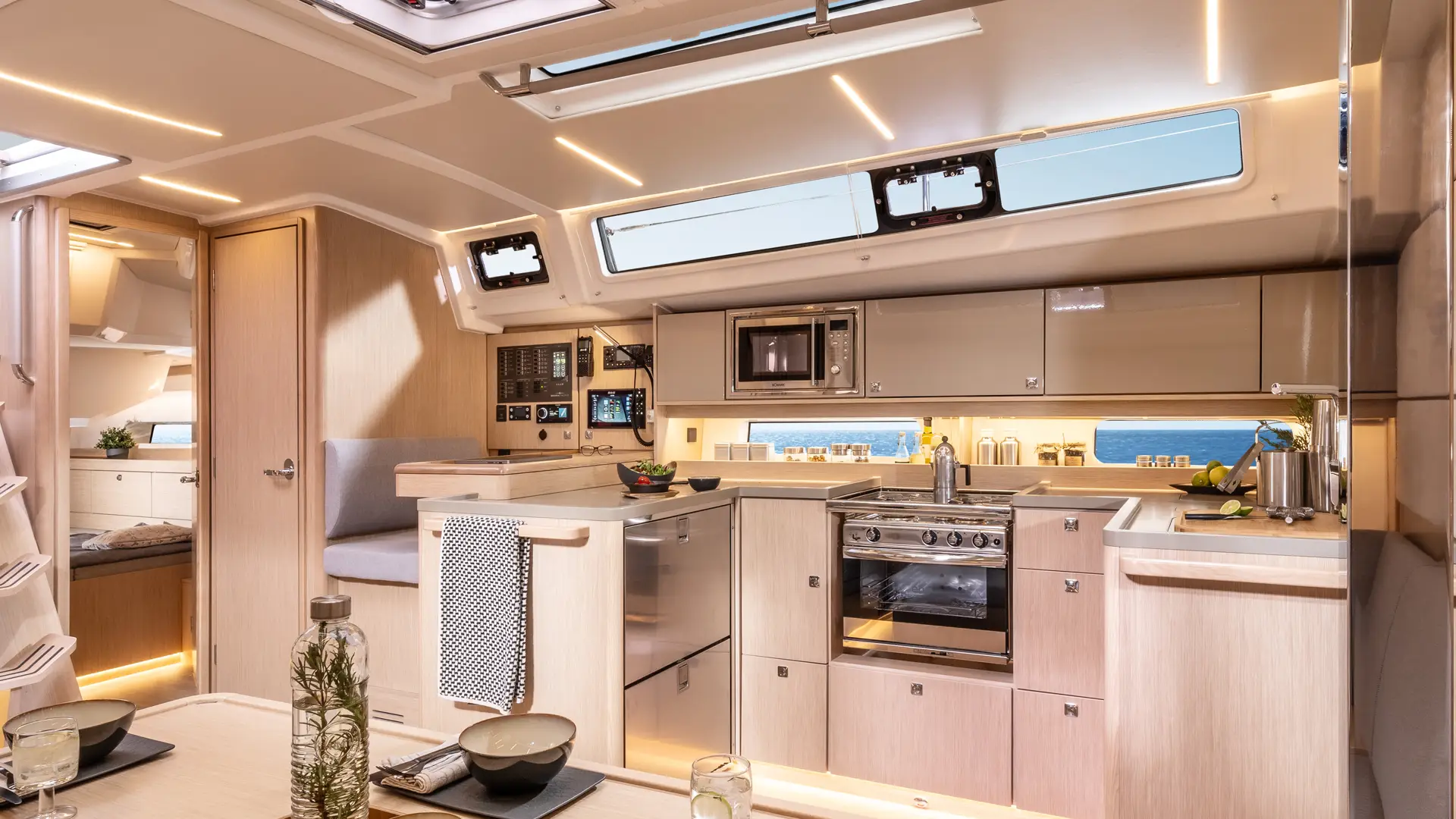 bavaria-c46-interior Bavaria C46 Interior