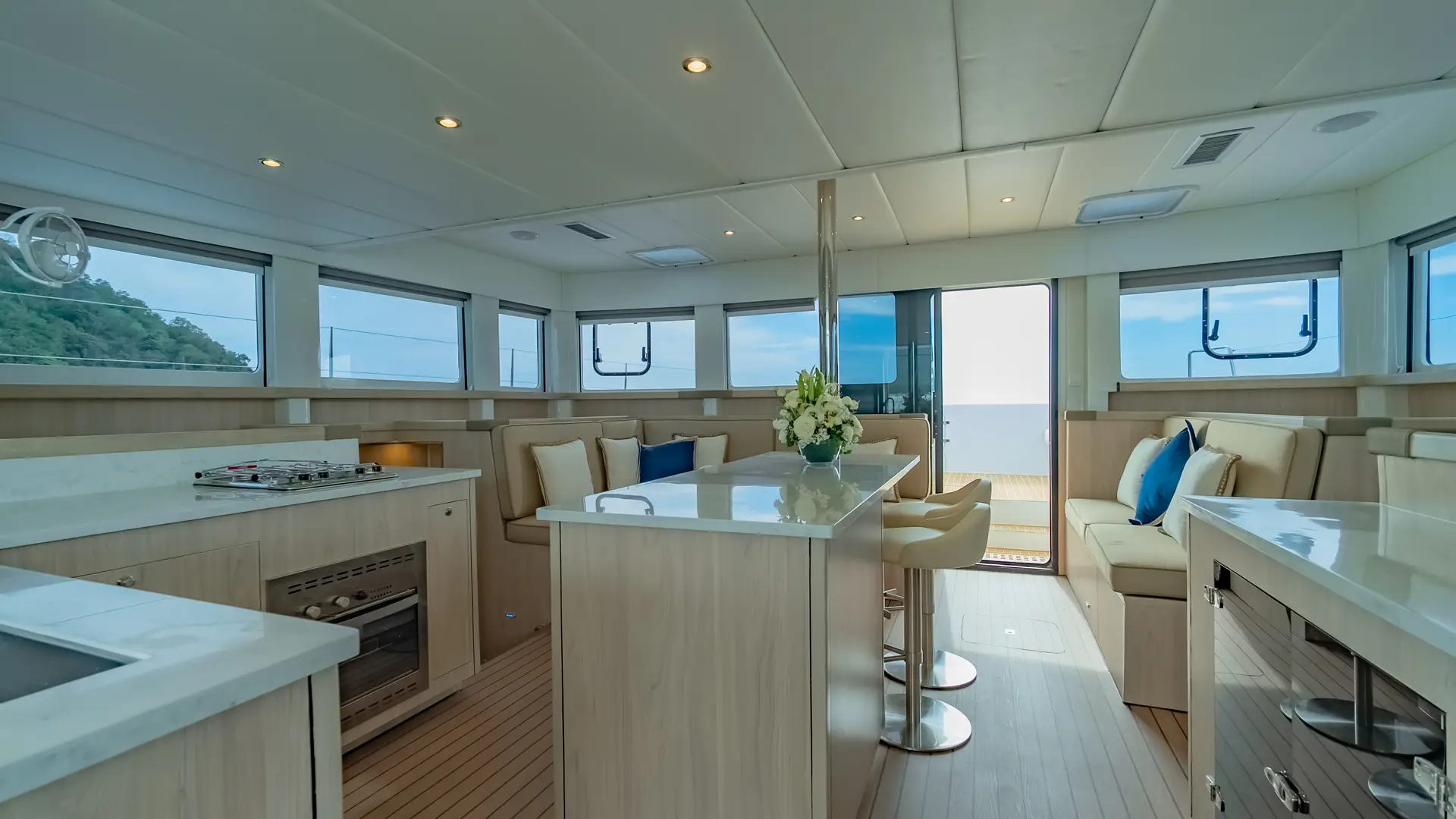 island-spirit-is525e-galley Island Spirit IS525e Electric Galley